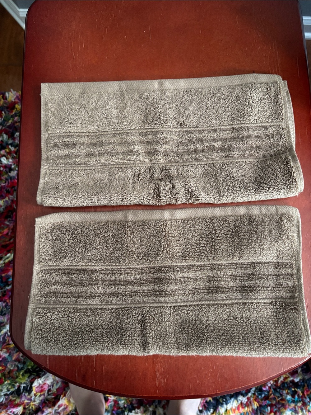 2 Vera Wang Mocha Washcloths NWT